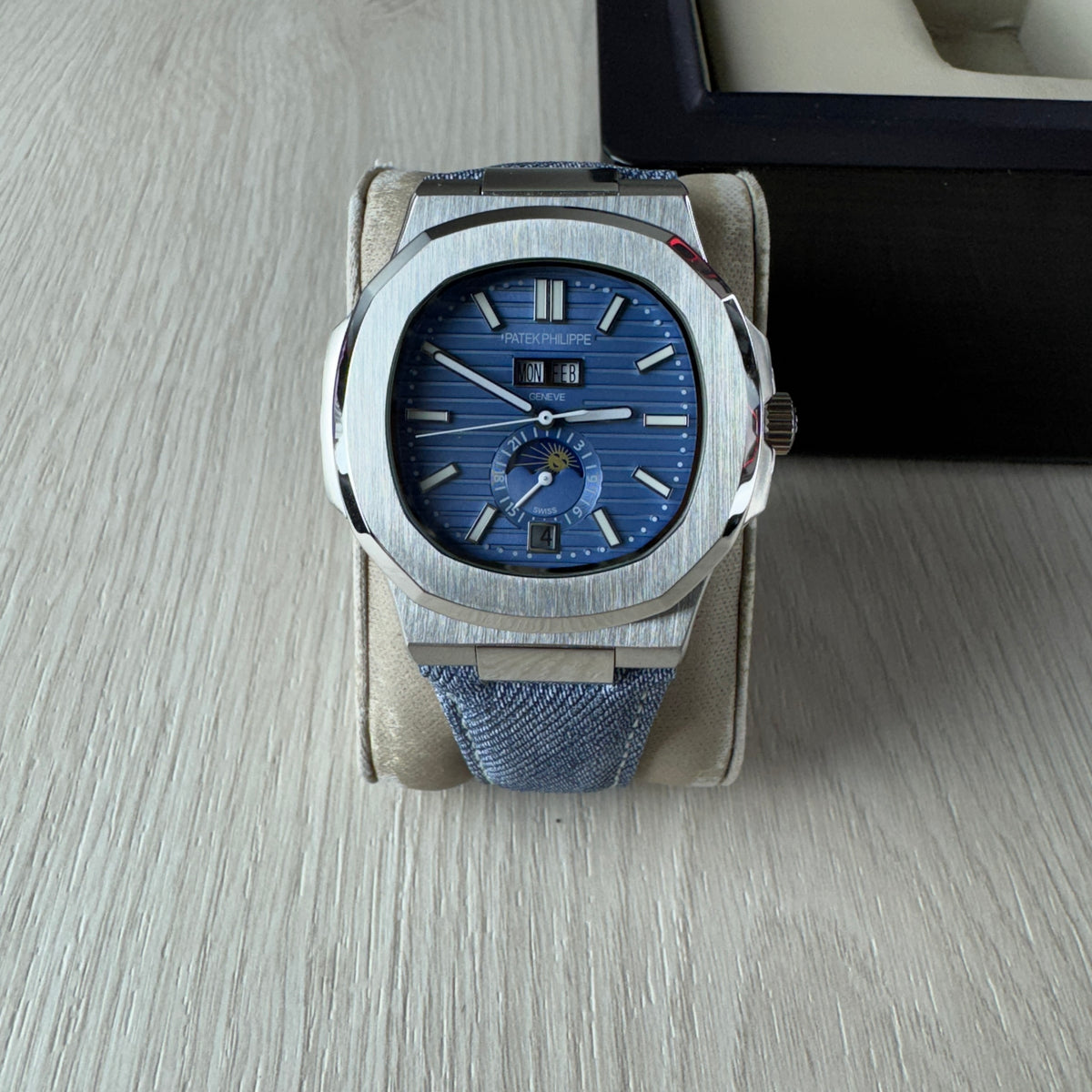 PATEK PHILIPPE NAUTILUS PRATA AZUL 40MM
