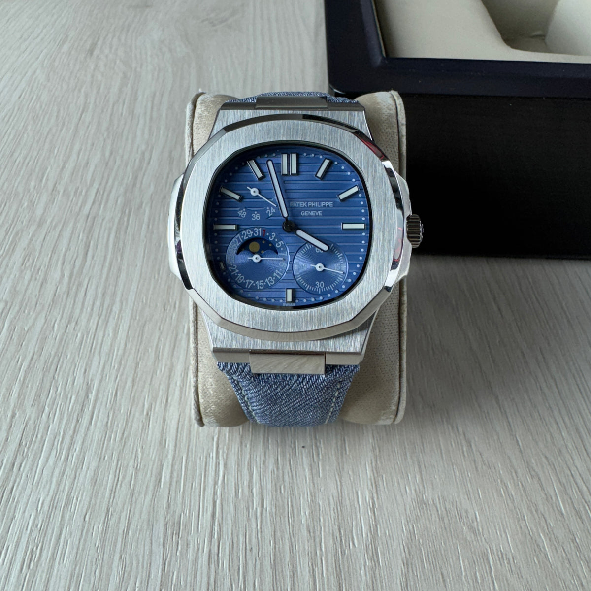 PATEK PHILIPPE NAUTILUS PRATA AZUL 40MM