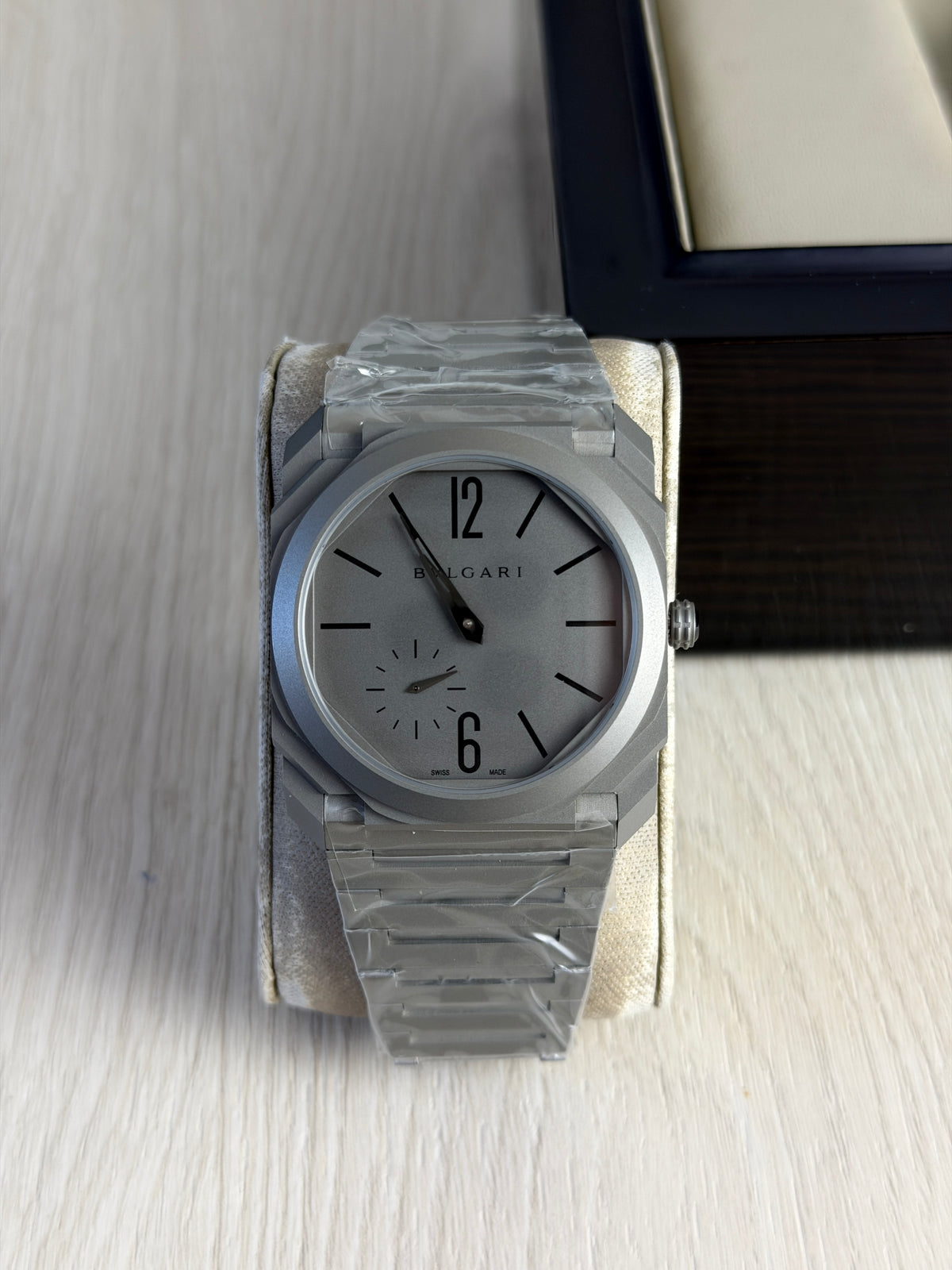 BVLGARI OCTO FINISSIMO CINZA AUTOMATICO 40MM