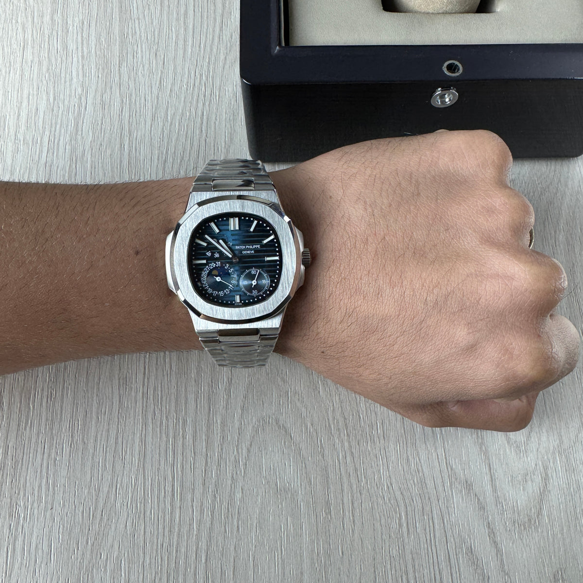 PATEK PHILIPPE NAUTILUS AZUL 40MM