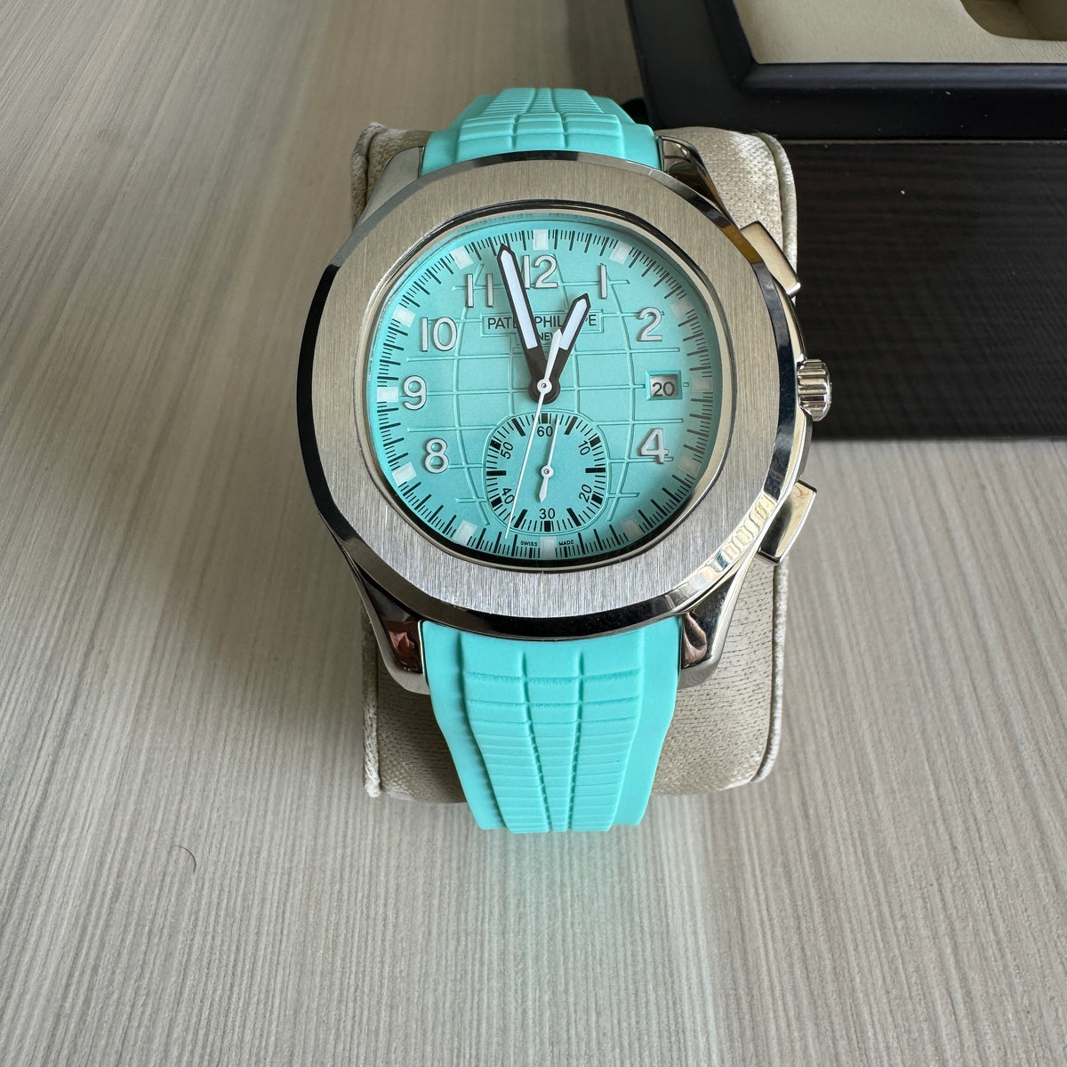 PATEK PHILIPPE AQUANAUT AZUL TIFANNY 40MM