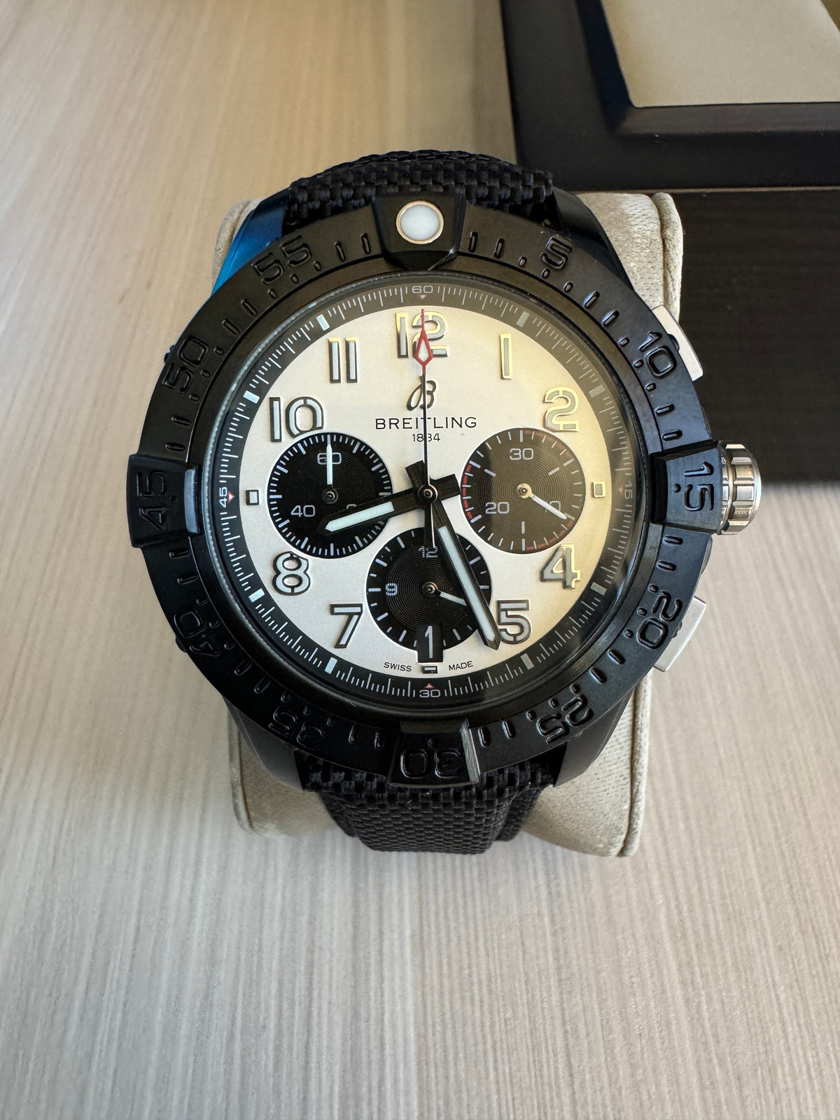 BREITLING AVENGER PRETO  44MM