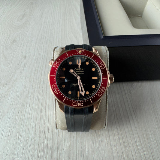 OMEGA SEAMASTER DIVER  ROSE VERMELHO 42MM