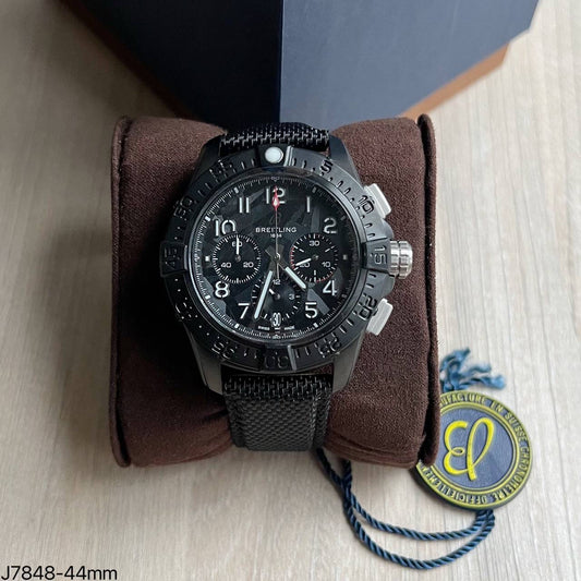 BREITLING AVENGER PRETO  44MM