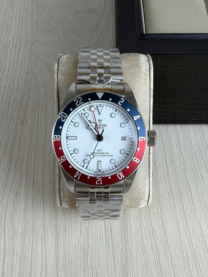 TUDOR BLACK BAY PRATA PEPSI 41M