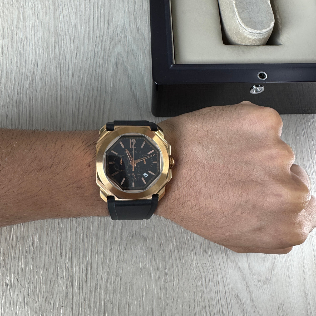 BVLGARI OCTO ROSE PRETO 44MM
