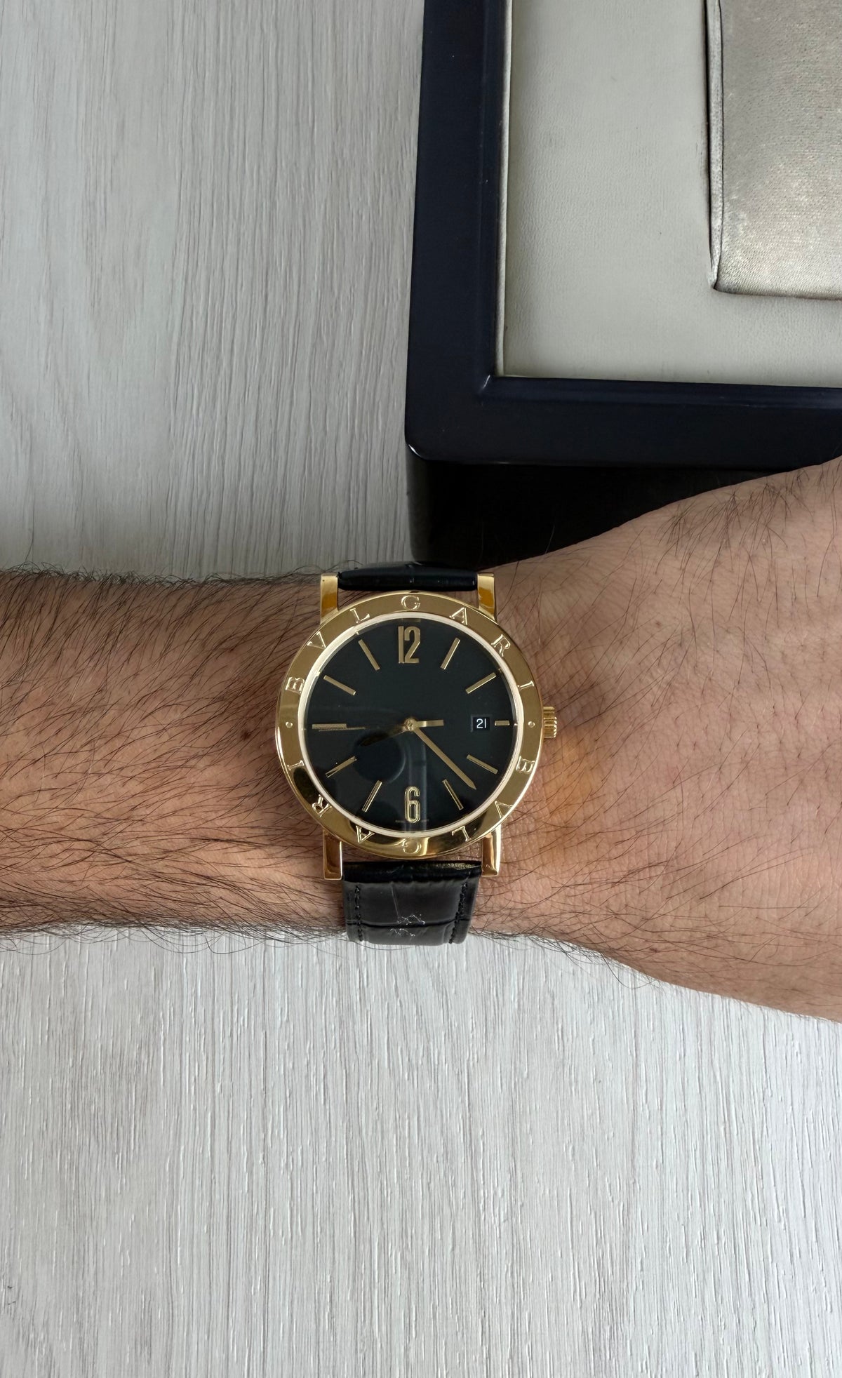 BVLGARI ROMA DOURADO PRETO COURO AUTOMATICO 38MM