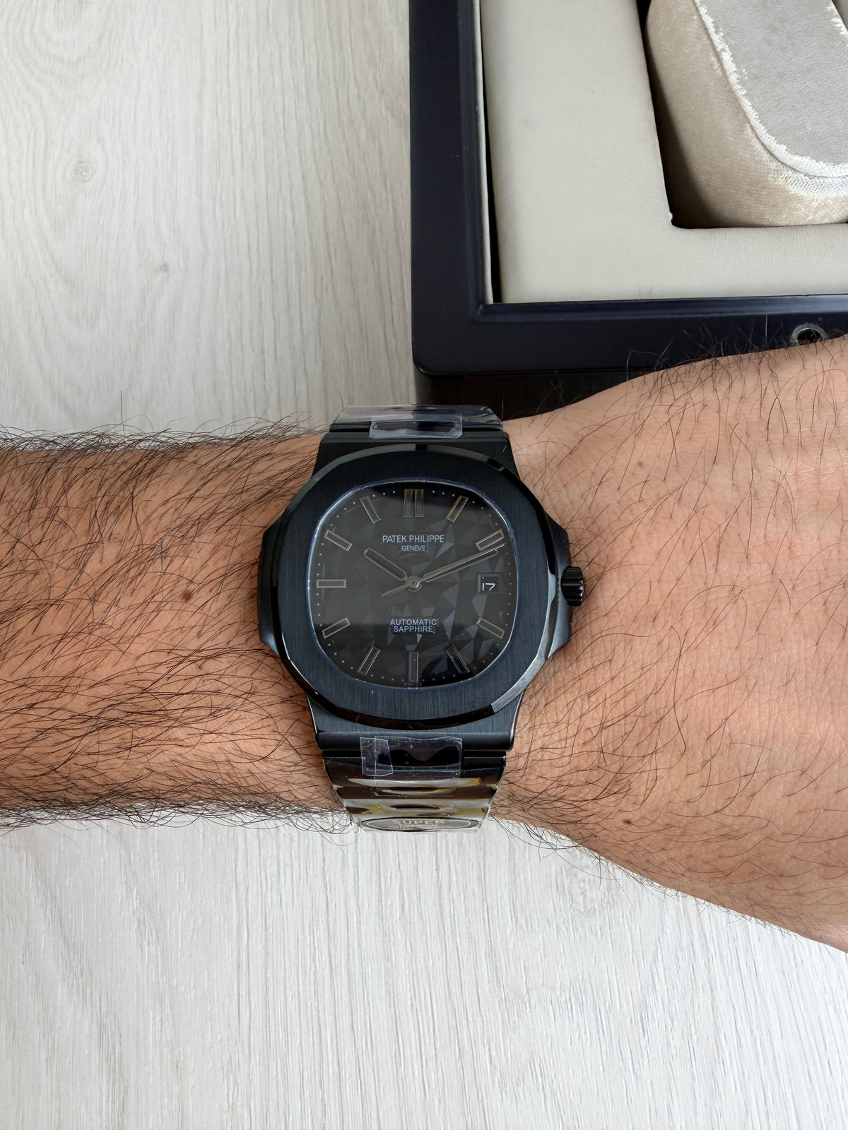 PATEK PHILIPPE NAUTILUS PRETO  40MM