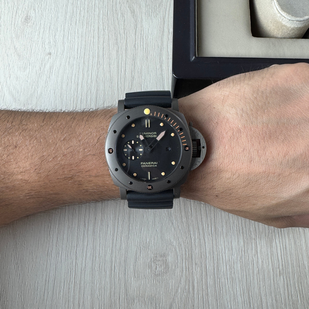 PANERAI SUBMERSIBLE CINZA BORRACHA 47MM