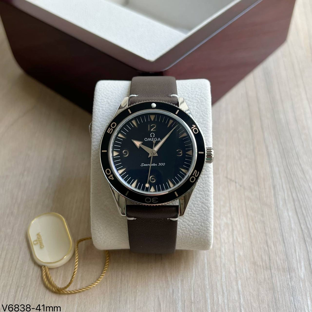 OMEGA SEAMASTER PRATA COURO 41MM
