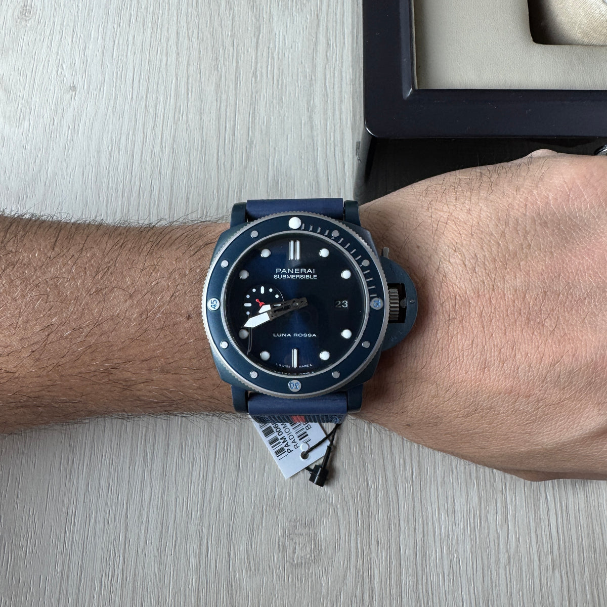 PANERAI SUBMERSIBLE LUNA ROSSA 44MM