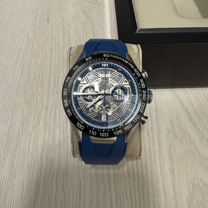 TAG HEUER CARRERA PRATA AZUL 44MM