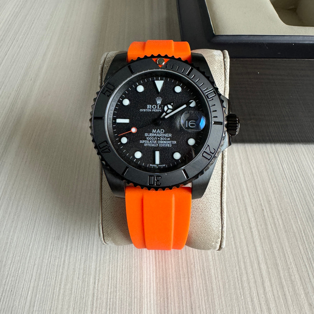 ROLEX SUBMARINER MAD ESPECIAL PRETO LARANJA 40MM