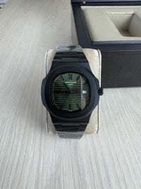 PATEK PHILIPPE NAUTILUS PRETO VERDE 40MM