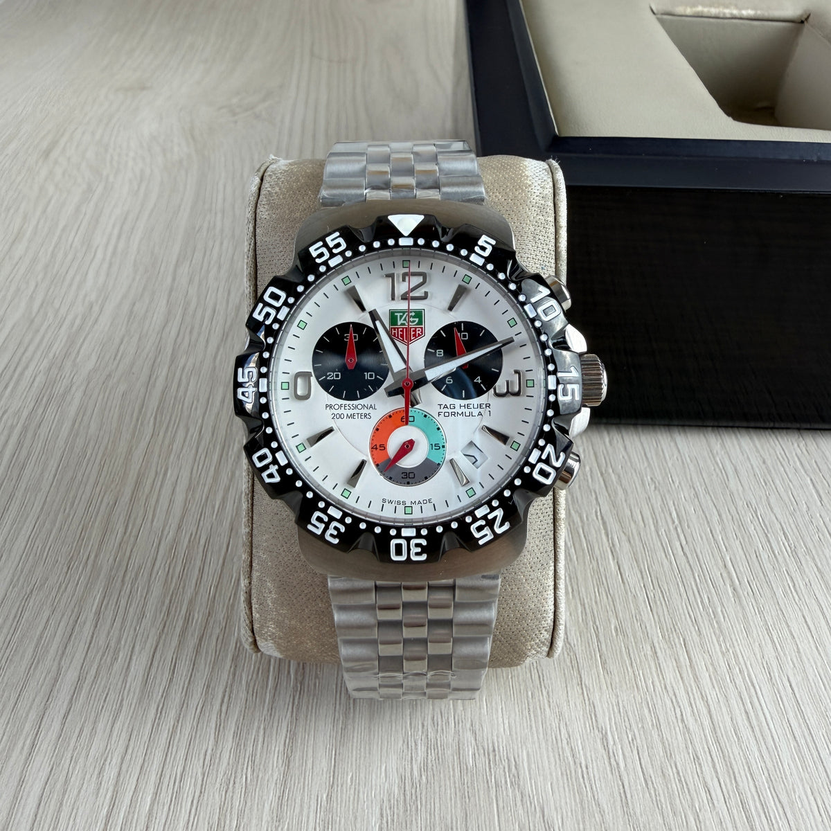 TAG HEUER F1 FORMULA 1 PRATA BRANCO 44MM