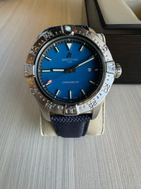 BREITLING AVENGER PRATA AZUL NYLON 44MM