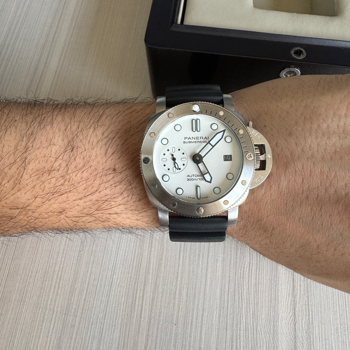 PANERAI SUBMERSIBLE PRATA PRETO BORRACHA 42MM