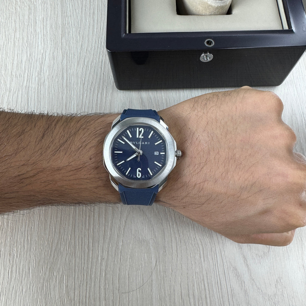 BVLGARI OCTO PRATA AZUL 44MM