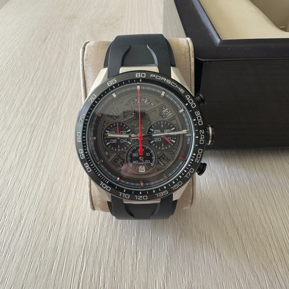 TAG HEUER CARRERA PORSCHE PRATA PRETO 45MM
