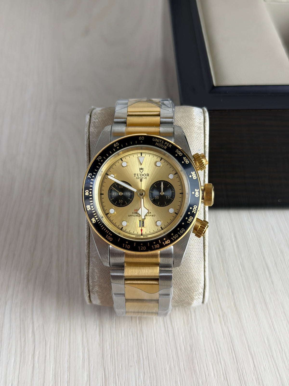 TUDOR BLACK BAY PRATA DOURADO 41MM