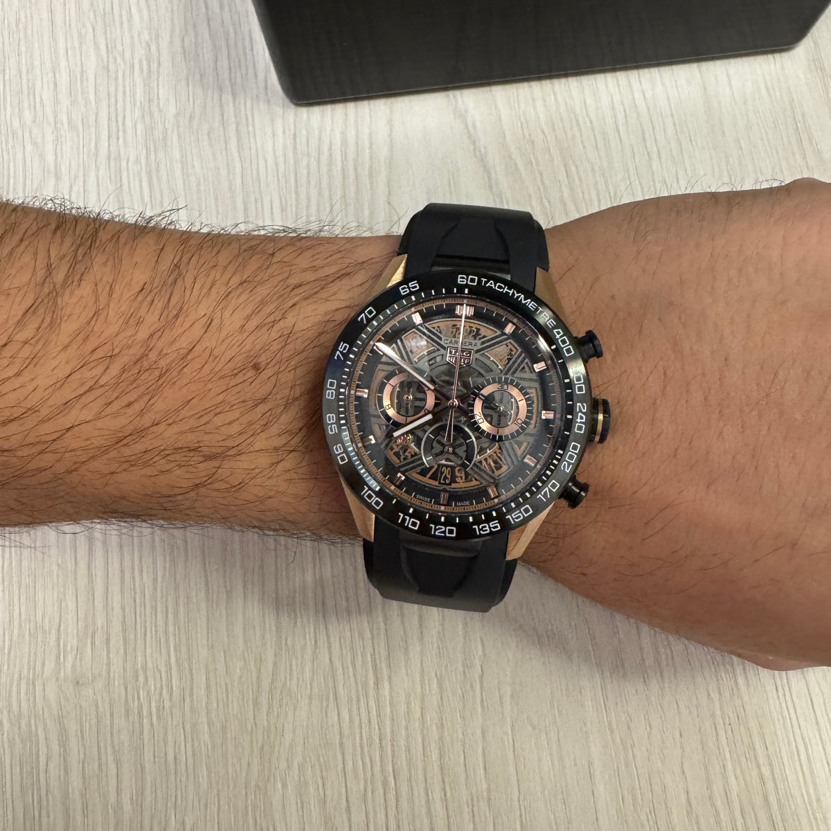 TAG HEUER CARRERA ROSE PRETO 44MM