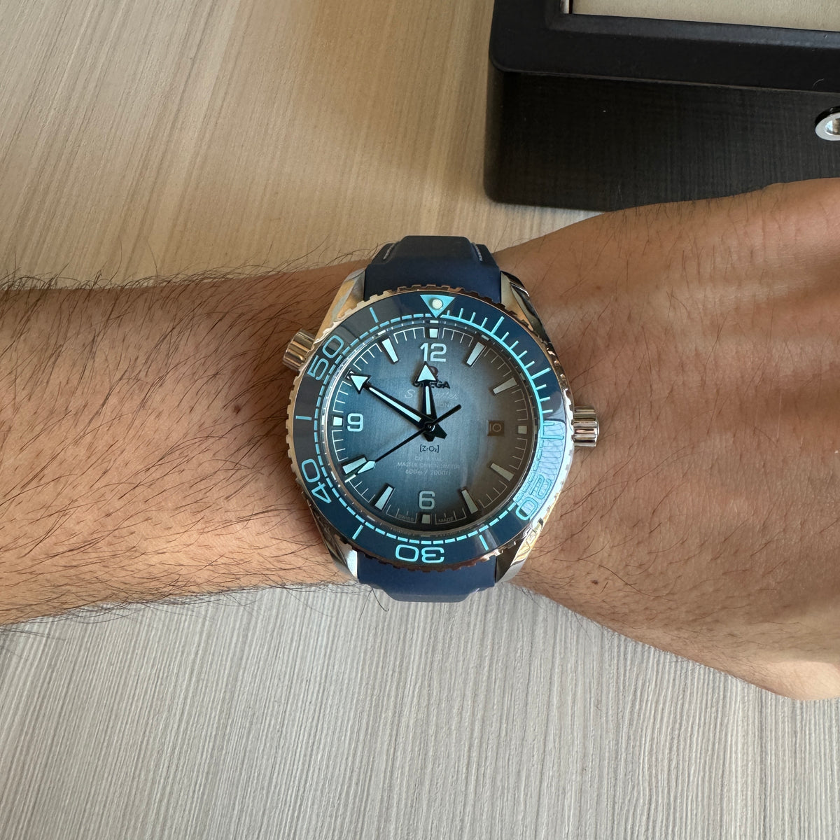 OMEGA SEAMASTER ULTRA DEEP AZUL 45MM