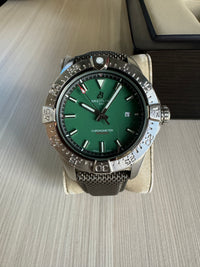 BREITLING AVENGER PRATA VERDE NYLON 44MM