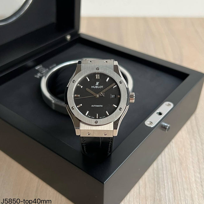 HUBLOT CLASSIC FUSION 40MM