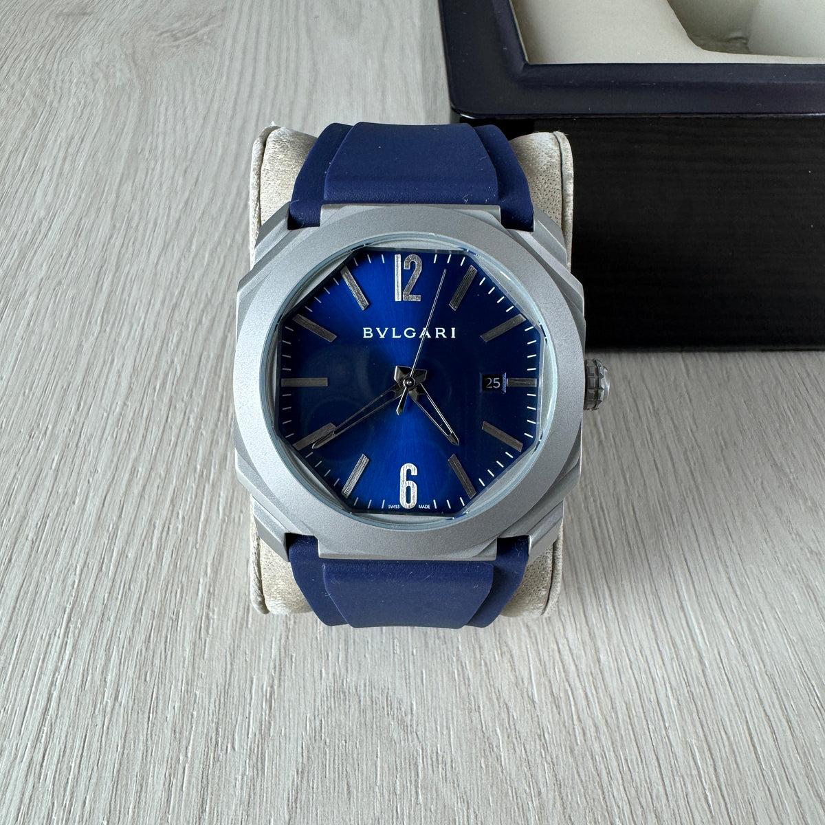 BVLGARI OCTO CINZA AZUL AUTOMATICO 42MM