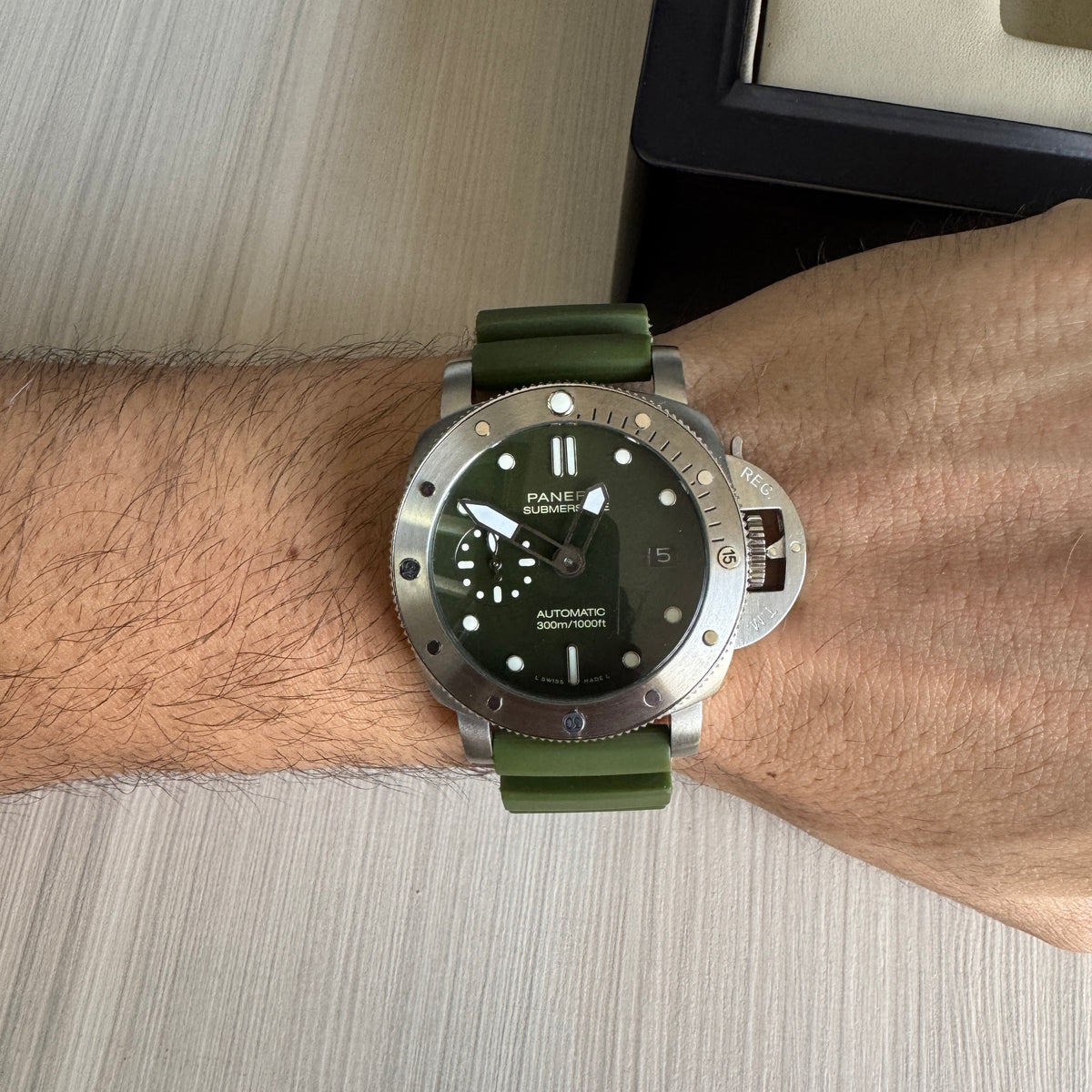 PANERAI SUBMERSIBLE PRATA VERDE BORRACHA 42MM