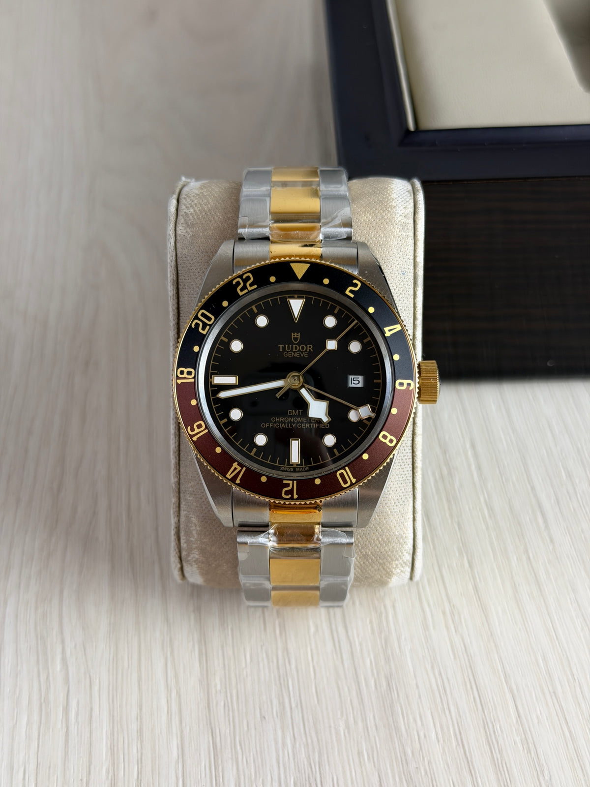 TUDOR BLACK BAY PRATA DOURADO PRETO 41MM
