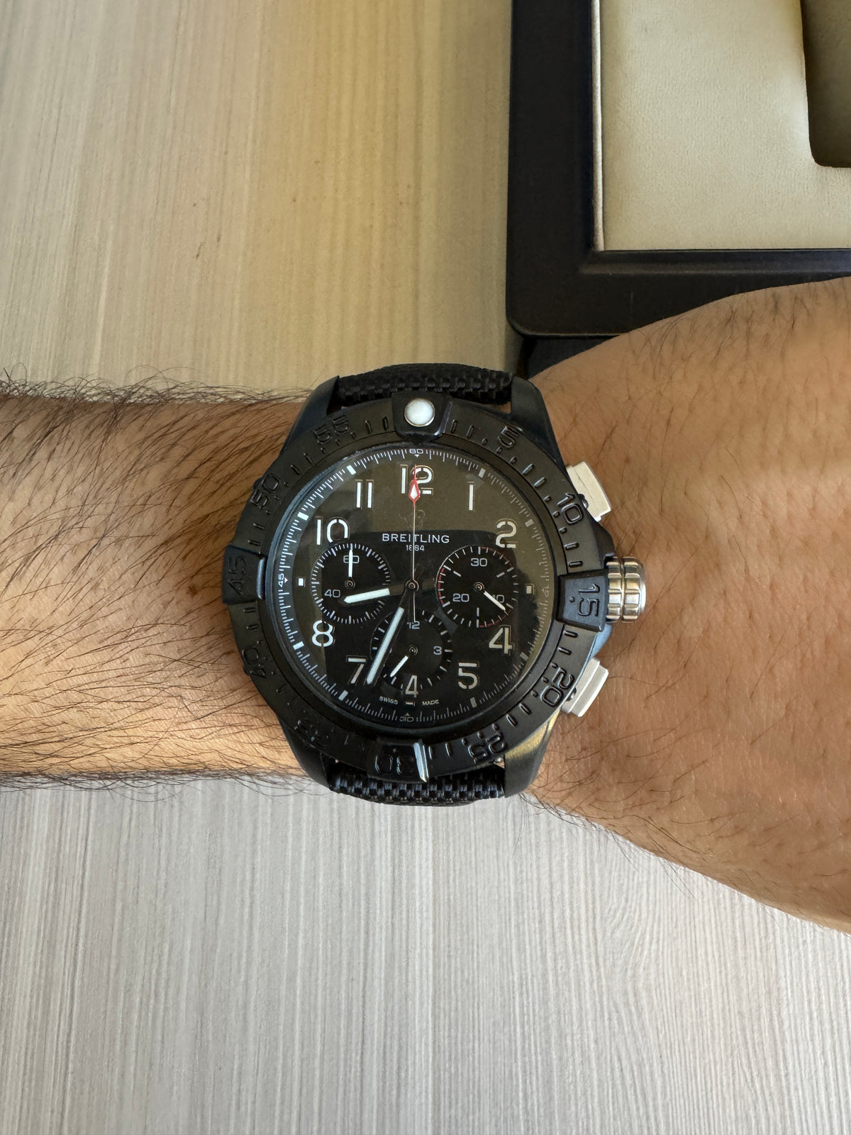 BREITLING AVENGER PRETO  44MM