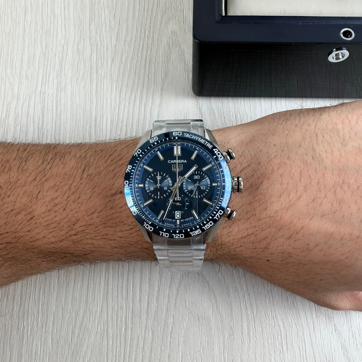 TAG HEUER CARRERA PRATA AZUL 44MM