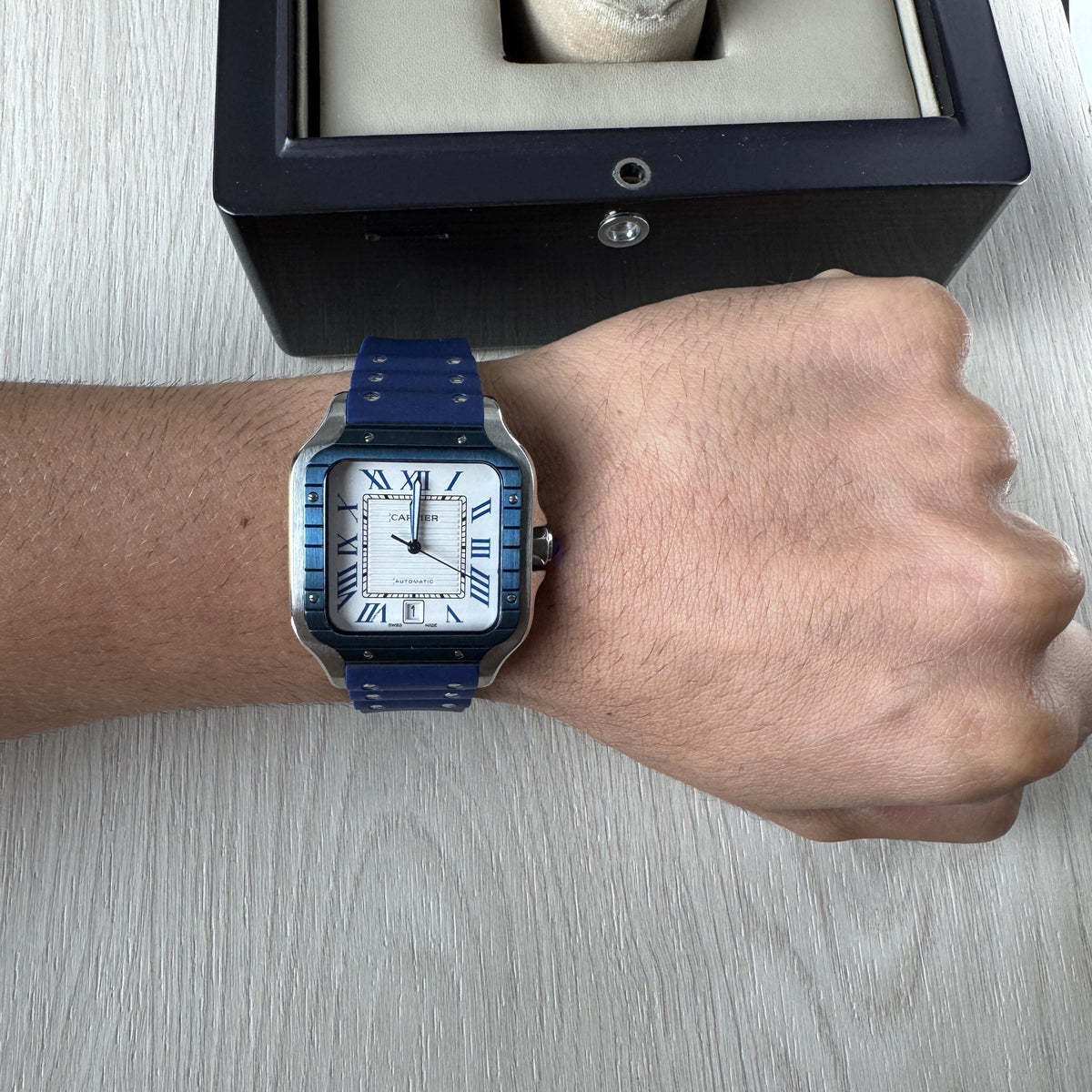 CARTIER SANTOS PRATA AZUL 40MM X 47MM