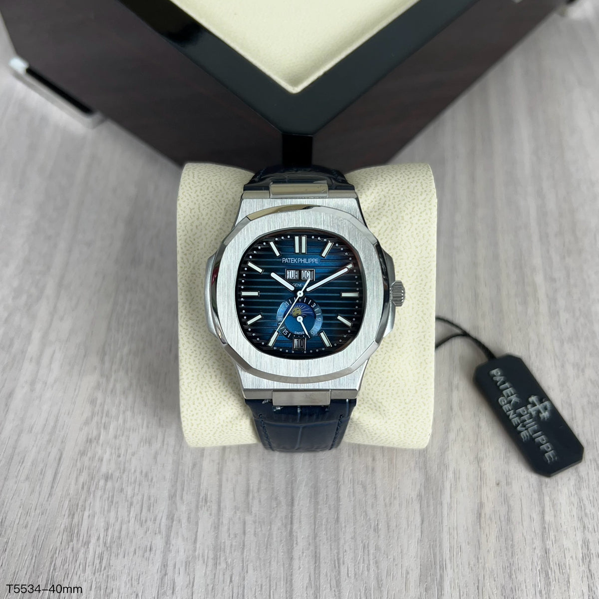 PATEK PHILIPPE NAUTILUS PRATA AZUL COURO 40MM